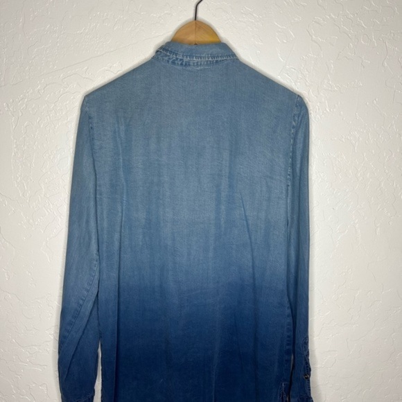 Chelsea & Theodore Hombre Tyncel Button Down Long Sleeve Shirt | Small - Picture 5 of 9